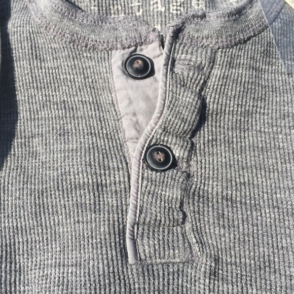 American Eagle AEO Henley Long Sleeve Shirt 👕 - Picture 2 of 6